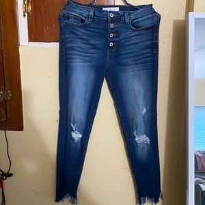 Kancan brand button down size 9/28 frayed legs